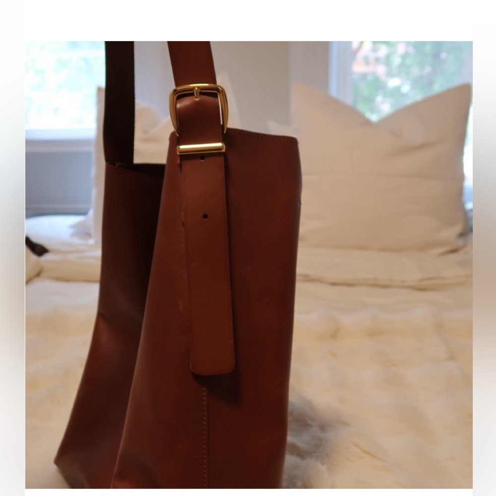 Madewell Tan Shoulder Bag in warm cinnamon - Picture 3 of 4